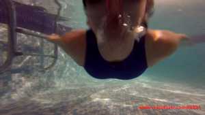 chloe-underwater-swimming-in-hydrasuit-s