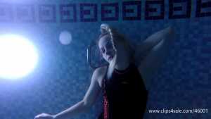keira-breath-holding-underwater-in-swimm