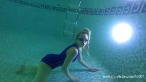 keira-breath-holding-underwater-swim-poo