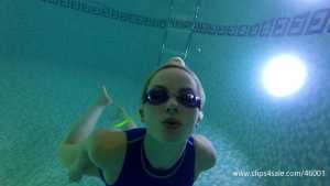 keira-breath-holding-underwater-swim-poo