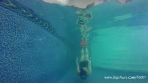 swimming-with-flippers-underwater-emeral